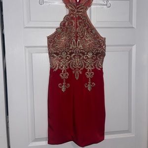 Elegant cocktail/wedding/homecoming dress.